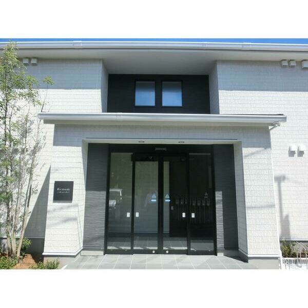 Renom　sakuradai エントランス