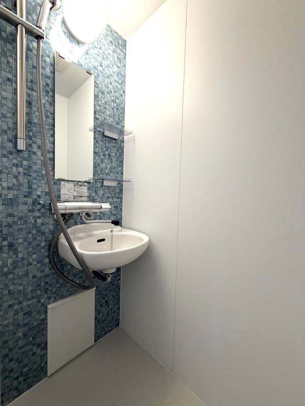 ロジマン西麻布 バス