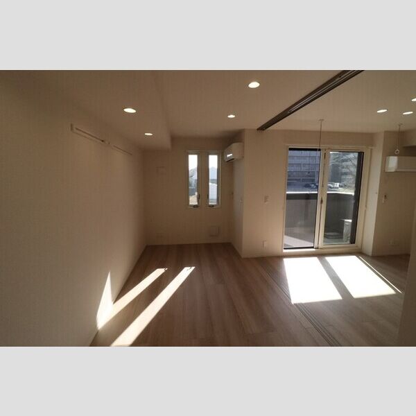 センカⅢ305号室 洋室5.7帖