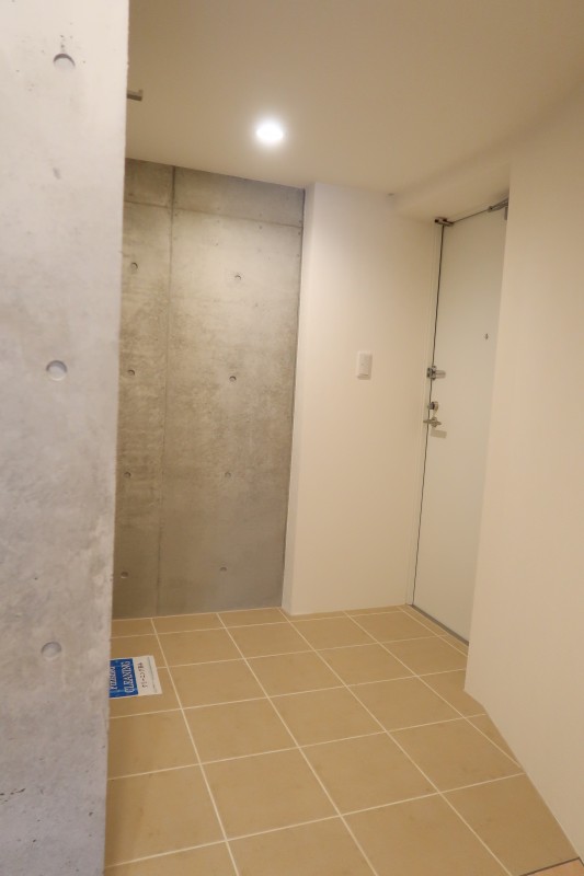 Fika代々木上原1階 玄関