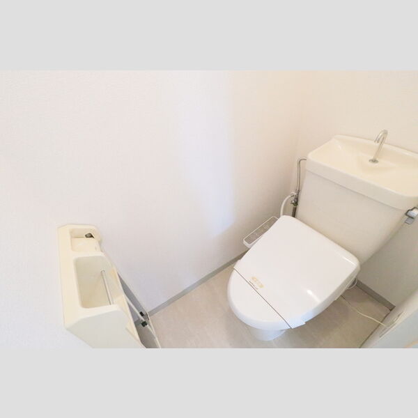 クレセントハイム 温水洗浄暖房便座