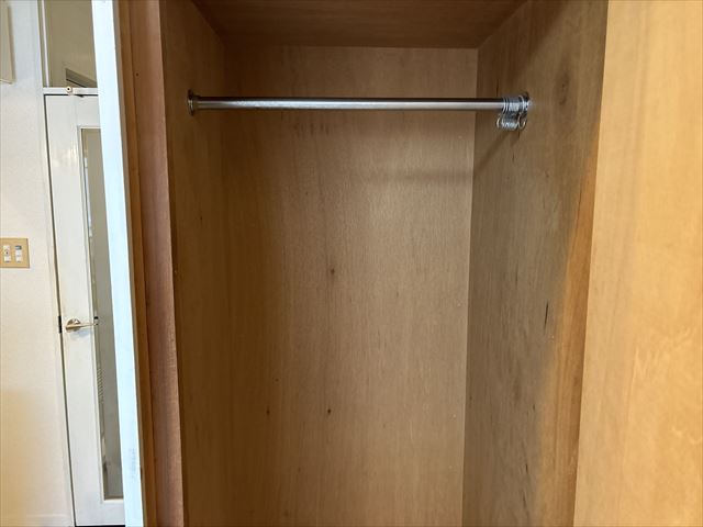 ワコーレエレガンス本郷台301号室 収納