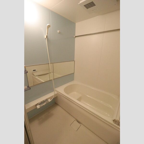 パークサイド新検見103号室 バス