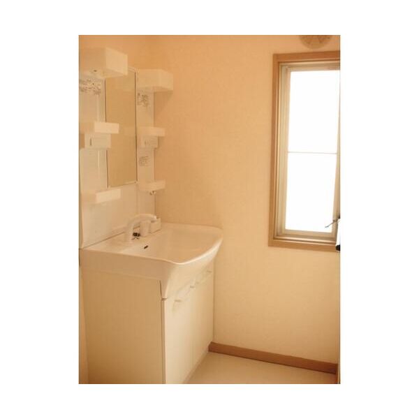 ツインハイツ能見台2 洗面