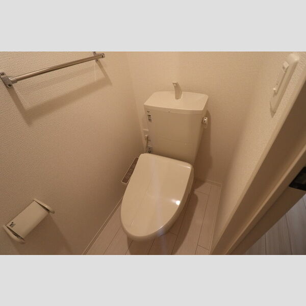 レディア301号室 温水洗浄暖房便座