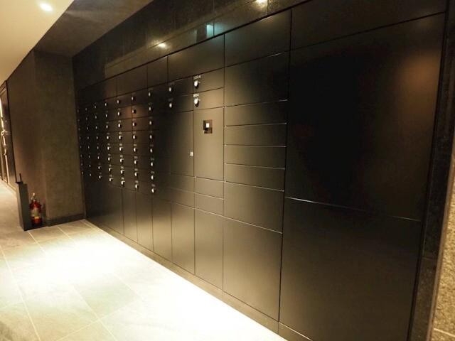 ドゥーエ蒲田南4階 メール＆宅配ボックス