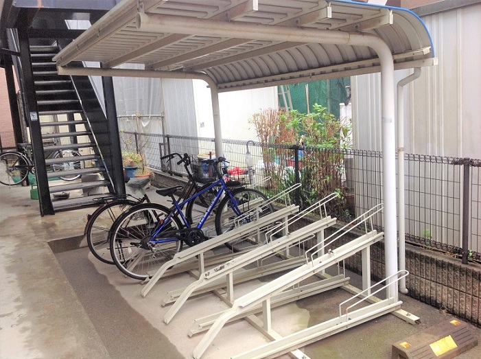 レオパレスＧＲＡＮＤ　ＣＨＡＲＩＯＴ205号室 駐輪場