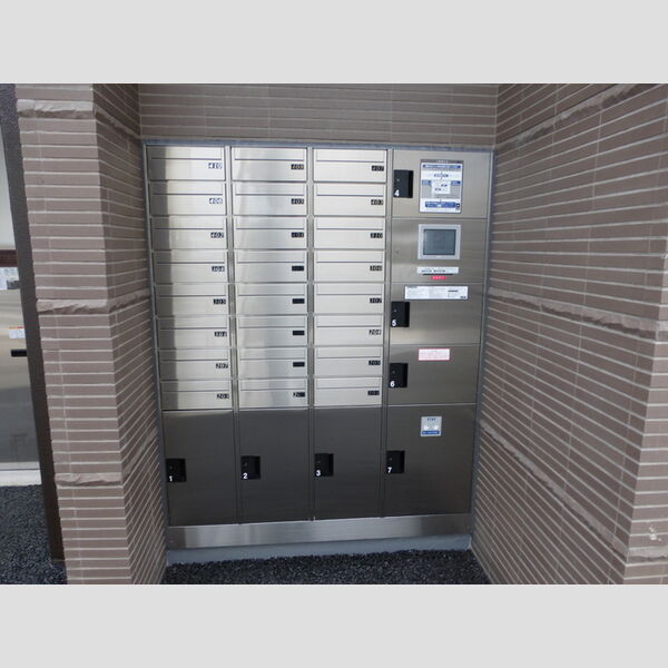 レッドウッド　Ⅲ 宅配ボックス