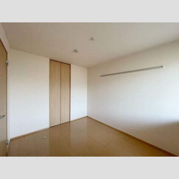 カルミアコート 洋室6帖