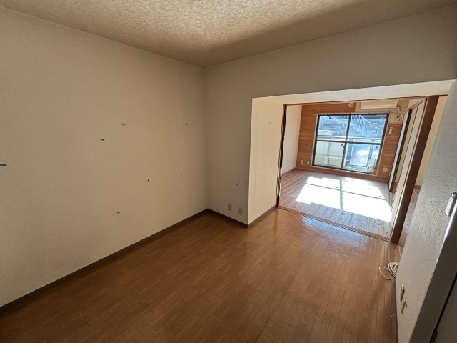 ベルカーサ橋本 リビング