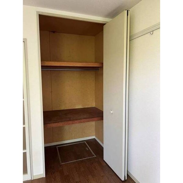 グランソレイユ 収納