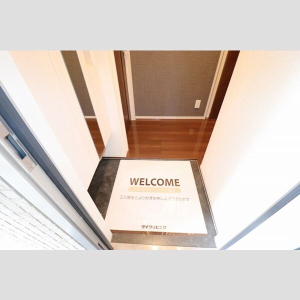 コンフォート　リリィ301号室 玄関　シューズボックス(トールタイプ)あり