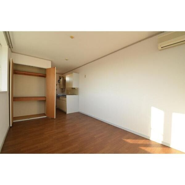 エステートピアえるむ リビング