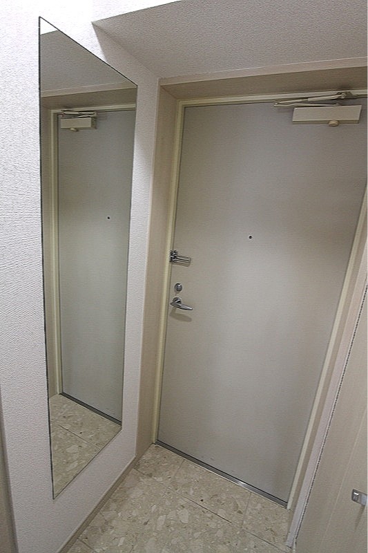 ガラ・ステーション四谷三丁目2階 玄関