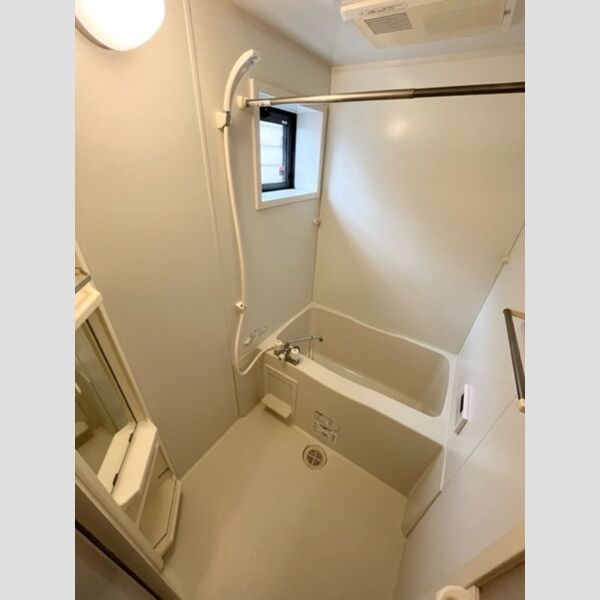 メゾン・ヴェール103号室 お風呂