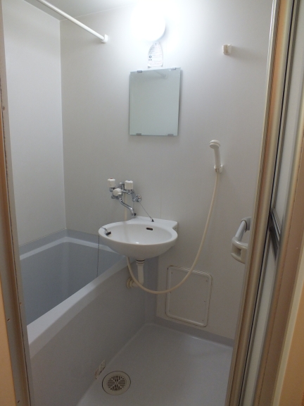 レオパレスフジＢ バス・トイレ別