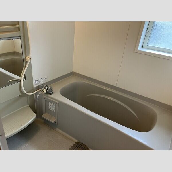 ベネツォーネ　C 浴室