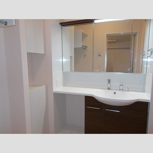 ヴューテラス寺尾の森　B 温水洗浄暖房便座付トイレ