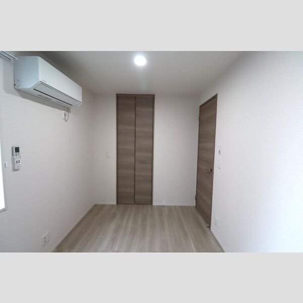 セレスティア東葛西Ⅴ203号室 洋室5帖