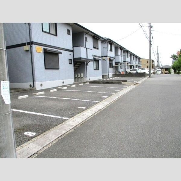 アドバンテージ　ⅠⅡⅢⅣⅤ5102号室 駐車場