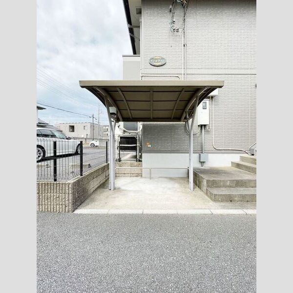 サンモナリエ 駐輪場