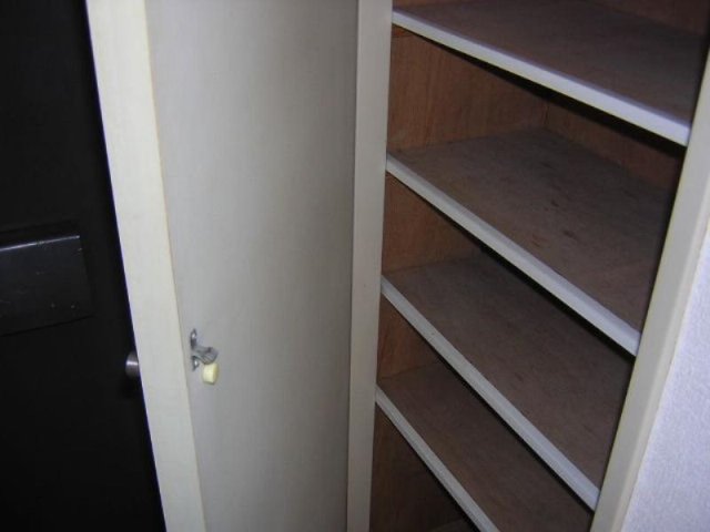 メイツ井荻5階 靴入