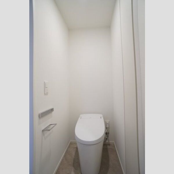 プライムメゾン森下WEST317号室 トイレ