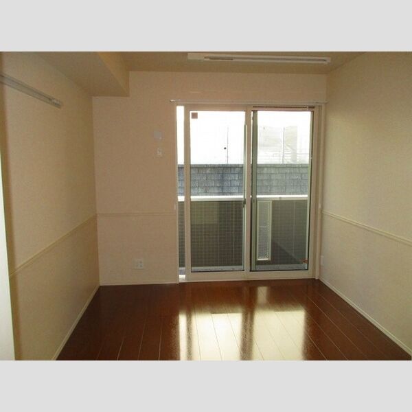 メゾン陽光台102号室 居室