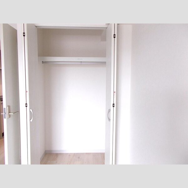 AT Hakkey502号室 クローゼット