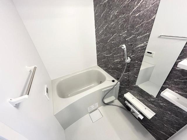 グラン　ジャルダン102号室 バス