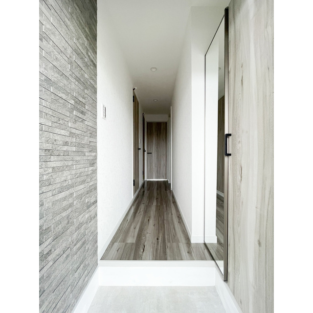 第六竹石マンション 玄関