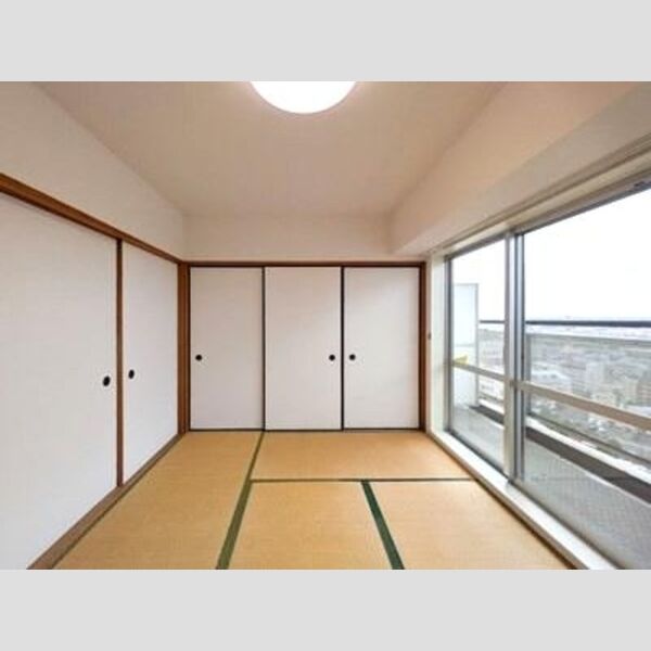 オーシャンビュー壱番館1504号室 和室