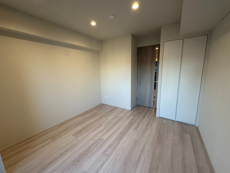 シーズンフラッツ両国サウス2階 洋室