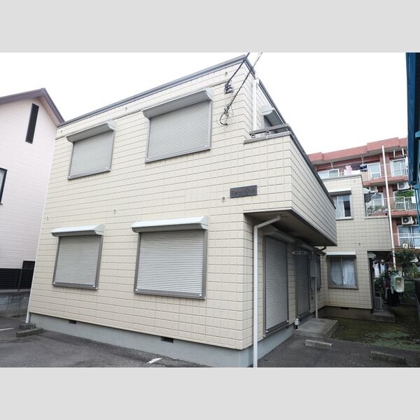 カトルヤマジュ101号室 建物外観