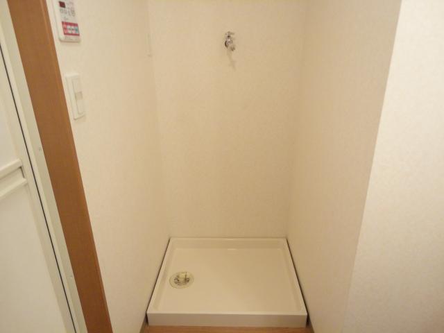 ＴＩＡＲＡ（ティアラ）101号室 洗濯機置場