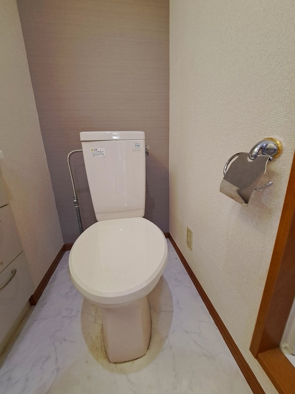 サンヴィアーレ坂本1階 トイレ