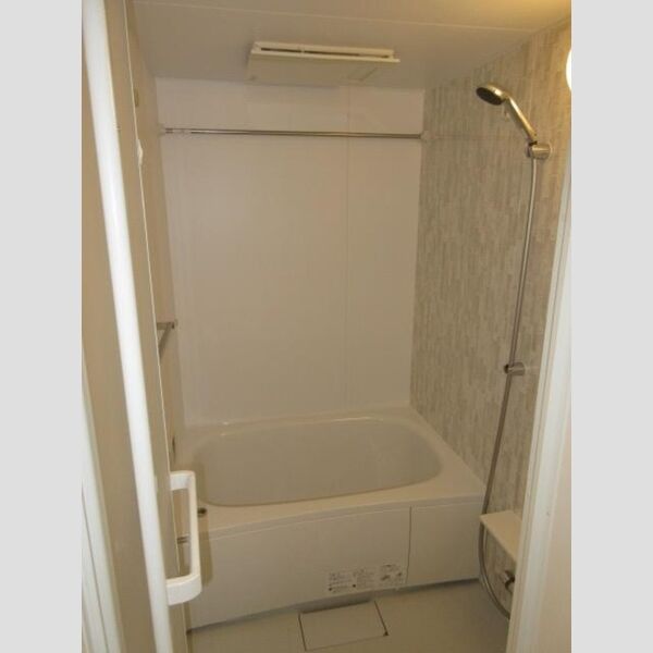 アンジュール大谷口305号室 風呂