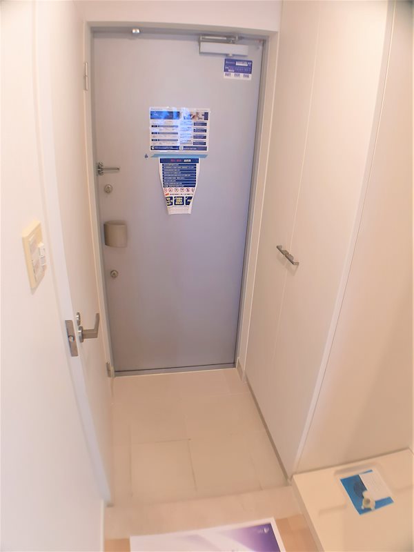 レジディア文京本駒込6階 玄関