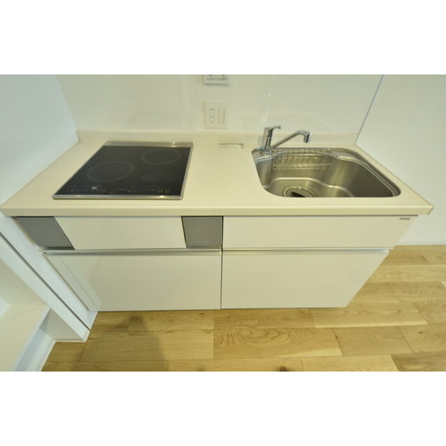 グランパセオ代々木上原B105号室 内観