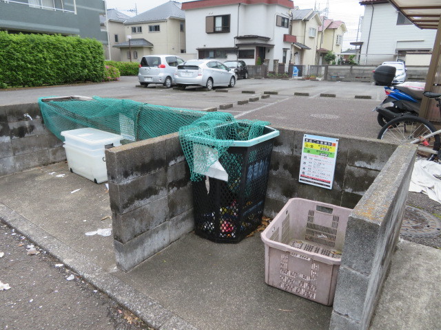 メゾン欅0101号室 ゴミ置き場