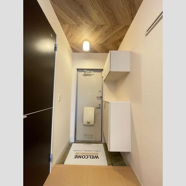 エスポワール鵠沼101号室 玄関