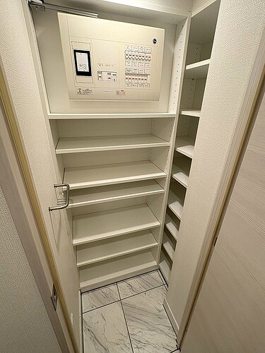 ザ・パークハウス新宿柏木601号室 同建物別部屋の参考画像