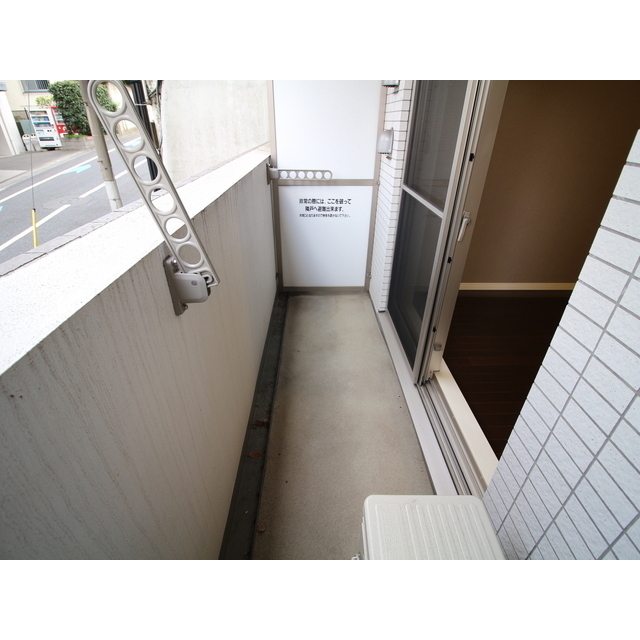 プレール・ドゥーク高輪202号室 202のバルコニー