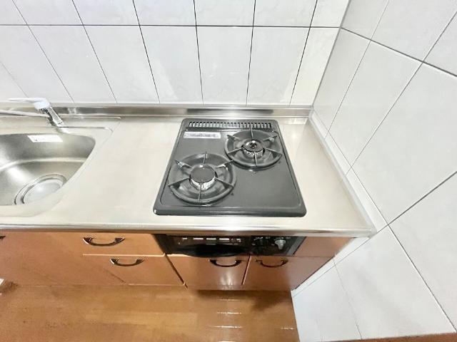 メゾン・ラクウショウ205号室 キッチン