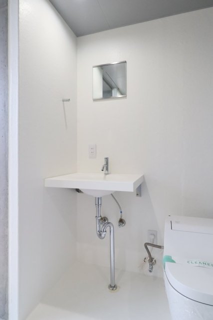 Ｍｏｎ－ｎａｋａ　Ａｐａｒｔｍｅｎｔ　Ｔｅｒｒａｃｅ 洗面