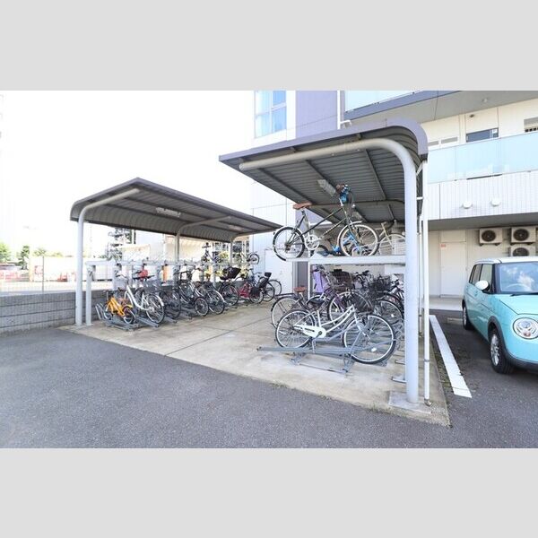 グリーンヒルズ903号室 駐輪場