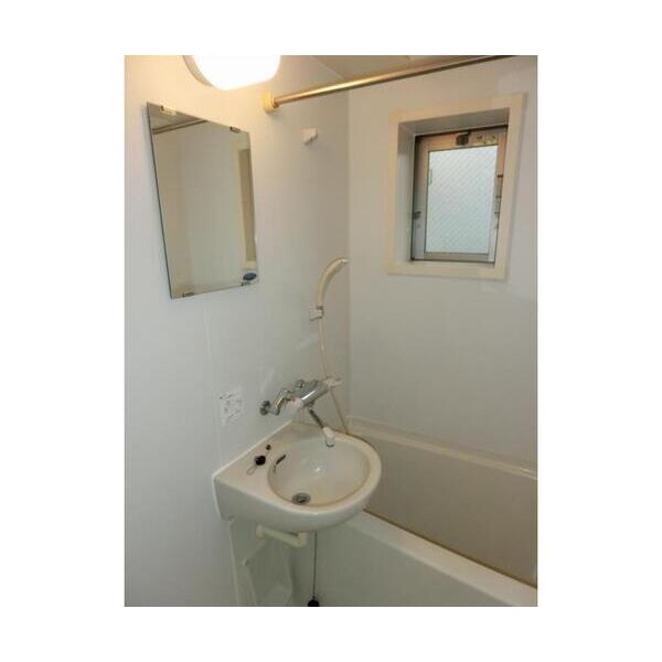 ソレアード松戸105号室 洗面