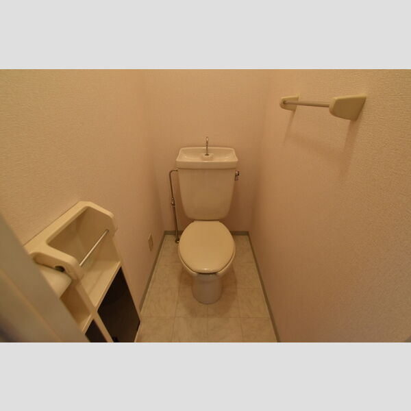 セジュール町田201号室 トイレ