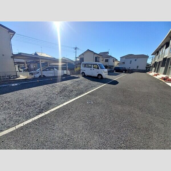 パークメゾン美幸町203号室 駐車場