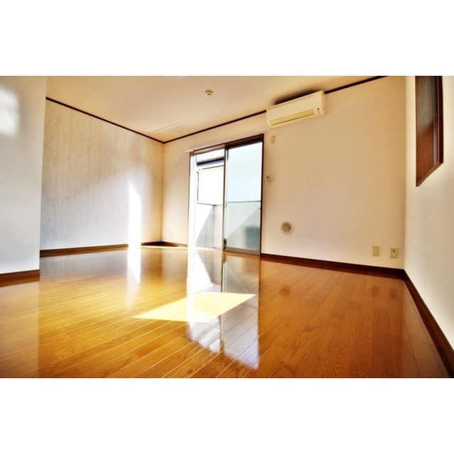 アムール MoMo 内観